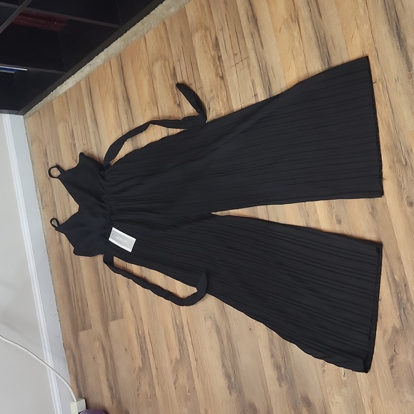 LEMITE Black Wrap Top Adjustable Strap Waist Sash Wide Acordian Leg Jumpsuit - Picture 2 of 16